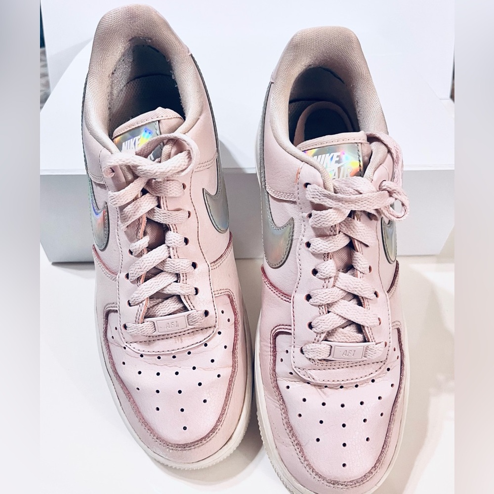 Nike Air Force 1 Low Pink Iridescent Cj1646-600 size 7.5 - Picture 5 of 7